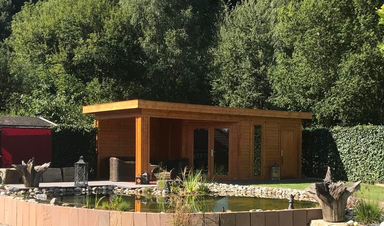 Gartensauna mit Unterstand – Wille Sauna