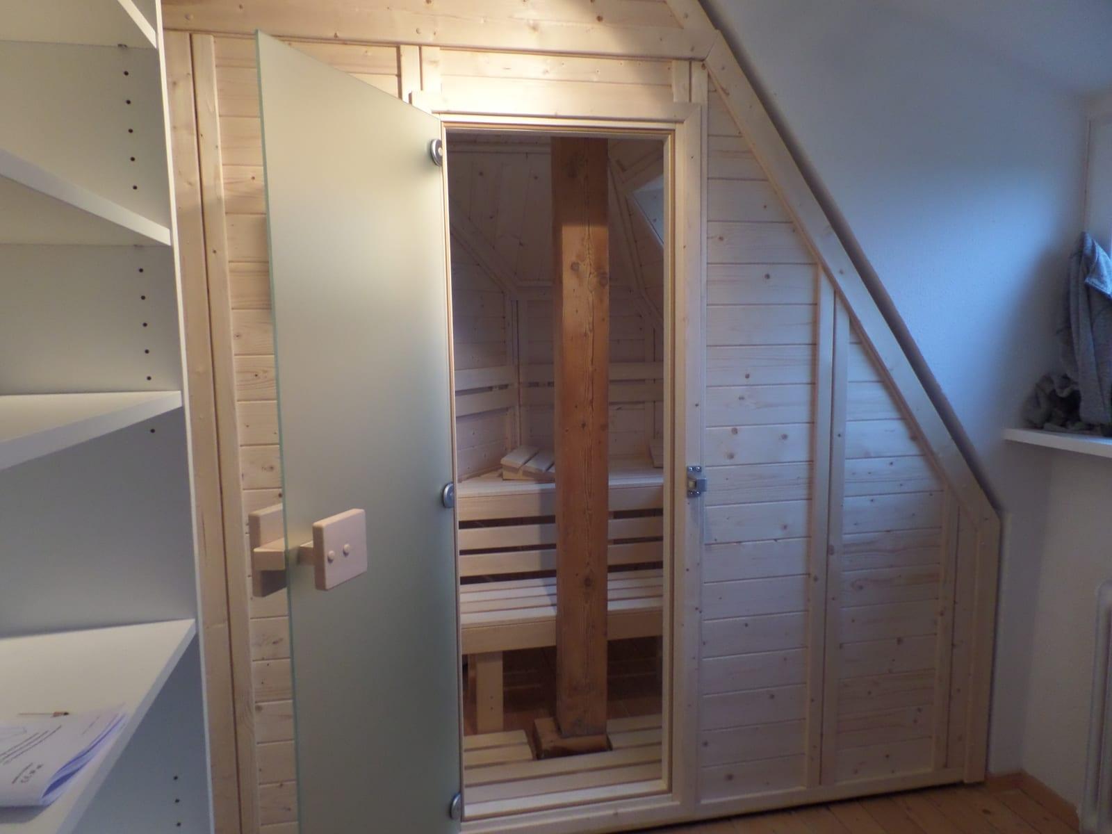 Sauna mit balken unter dem dach – Wille Sauna